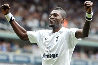 Football : Tottenham : Kanu ravi pour Adébayor